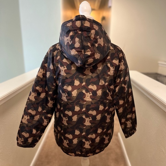 Converse camo puffer coat size 10/12 youth - Picture 3 of 6